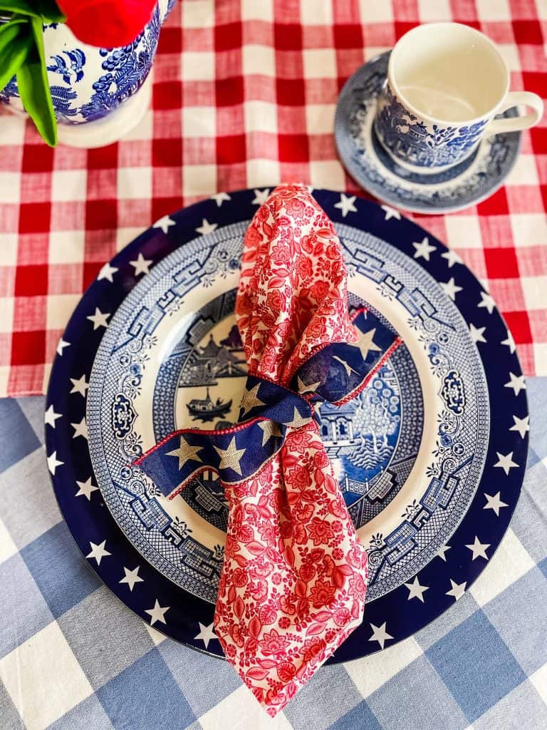 4th of july table setting red white and blue table setting