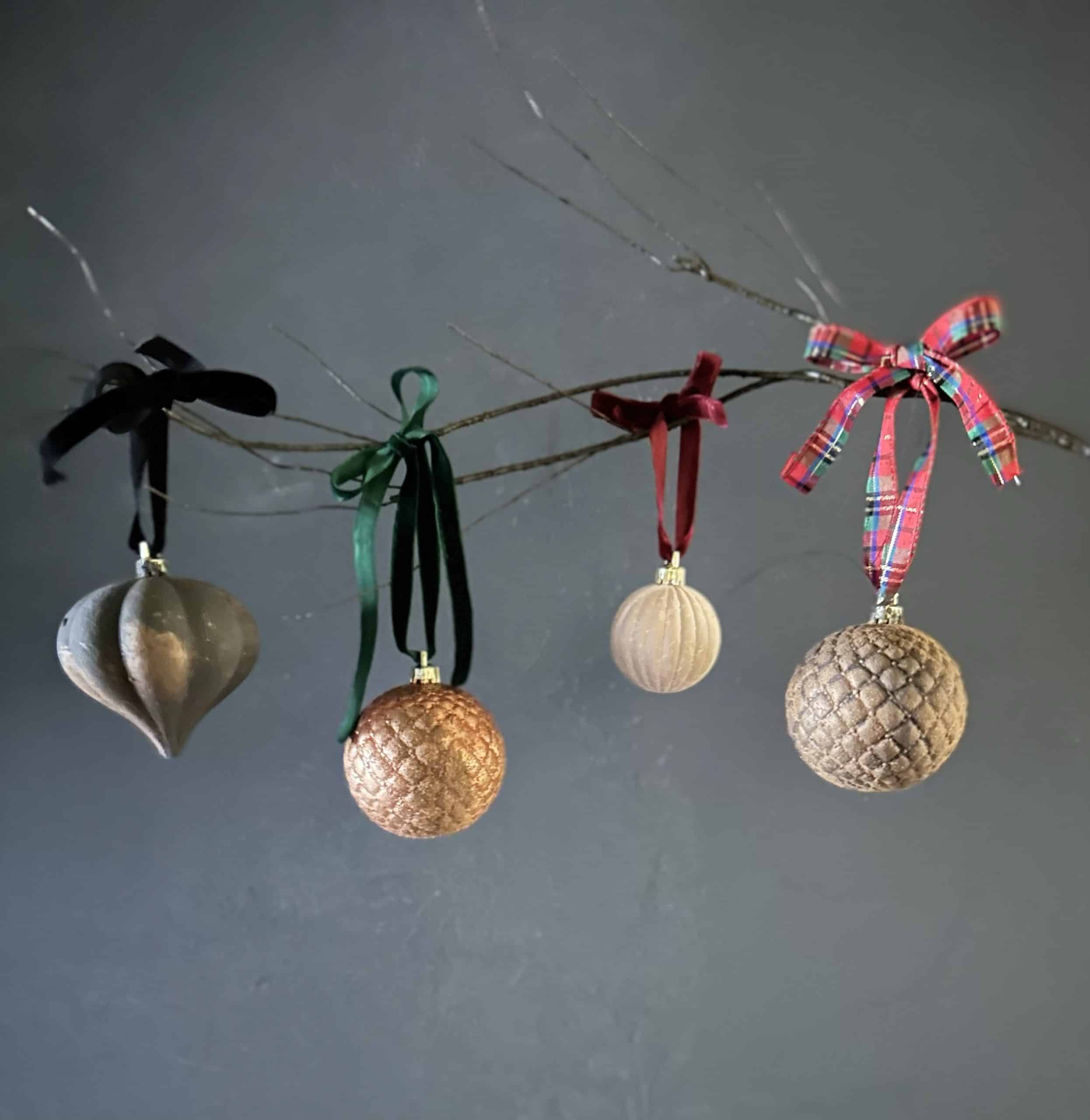 How to Make Textured Christmas Ornaments High-End Dupes