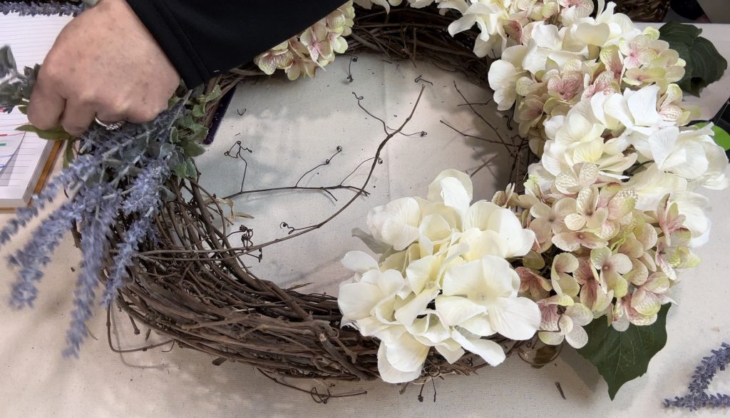 how to make a summer wreath with hydrangea and lavender